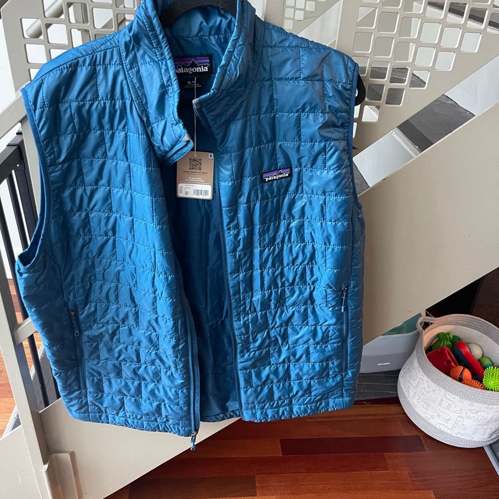 Patagonia Vibrant Blue Outerwear